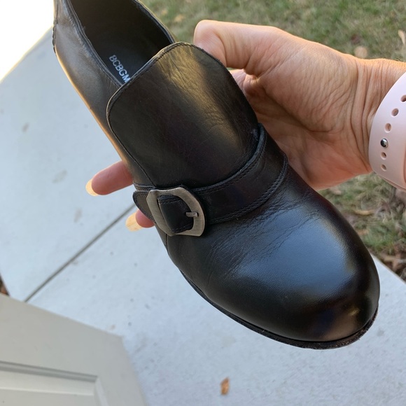 BCBG SIDE BUCKLE BOOTIE - Picture 5 of 8